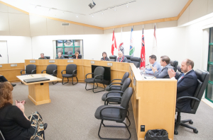 City council holds inaugural meeting