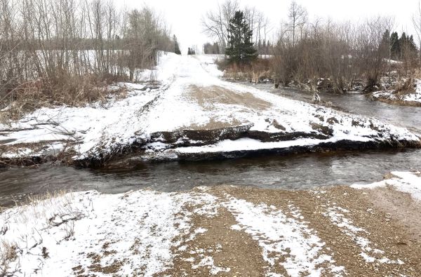 Spring road closures in Municipality of Roblin