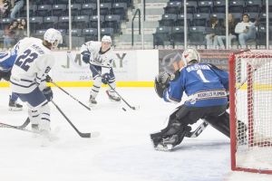 Kings bounce back from opening loss with shutout victory on home ice