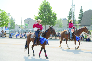 Ropin’ in the NorthWest Round Up