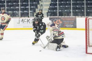 Clippers on a roll as regular season winds down