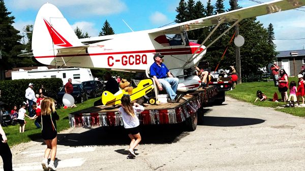 Might be the first time the Russell flying club had a couple of planes - one big and one small - on Binscarth’s Main drag.