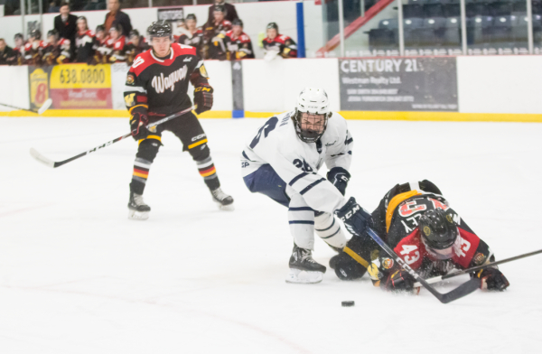 Kings reclaim first with comeback win