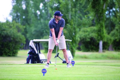 Men's Steak Night Draws Big Crowd of Golfers