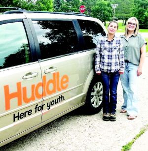 Huddle Satellite in Russell Peer Supporter – Ashawntai Mekish, Service Navigator – Jaime Massey