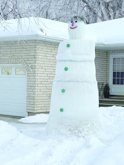 Frosty the Giant Snowman