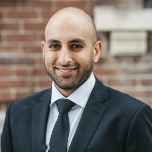 Former Valley doctor recognized